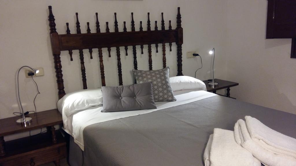 Hostal Moliné Bruguera Extérieur photo